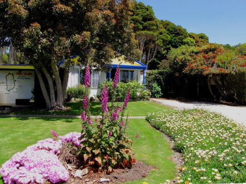 King Island Accommodation Cottages - Darwin Tourism 2
