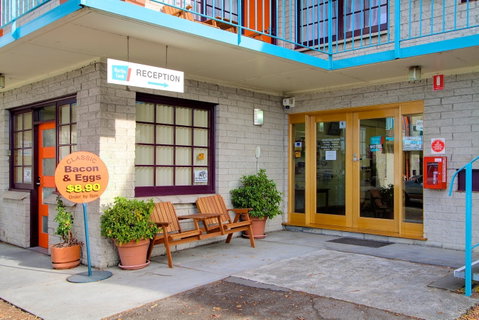 Martin Cash Motel - Darwin Tourism 1