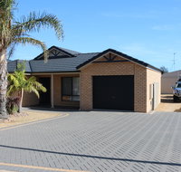 Port Hughes Escape - Darwin Tourism