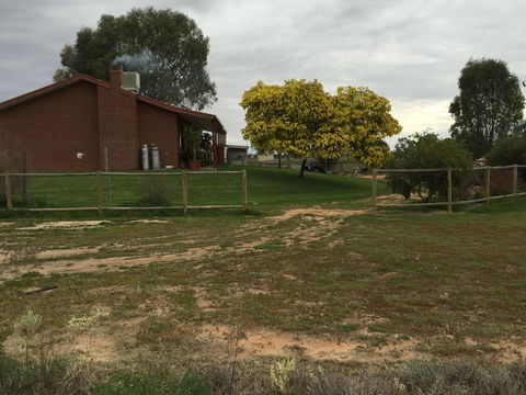 Riverland Holiday Cottage - Darwin Tourism 0