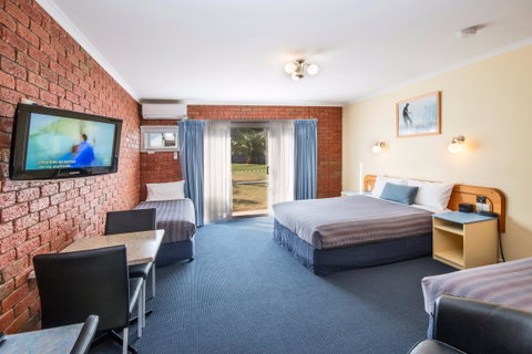 Torquay Tropicana Motel - Darwin Tourism 1