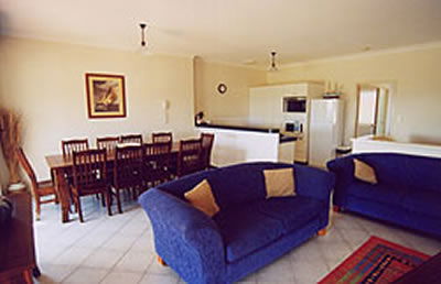 A Beachfront Villa Rockingham - Darwin Tourism 0