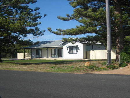 Busselton Beachfront - Darwin Tourism 0