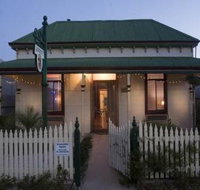 Emaroo Cottages - Darwin Tourism