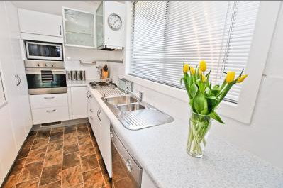 Emaroo Cottages - Darwin Tourism 2