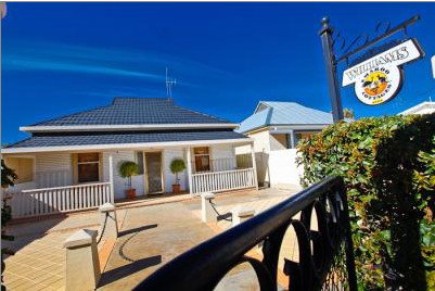 Emaroo Cottages - Darwin Tourism 4
