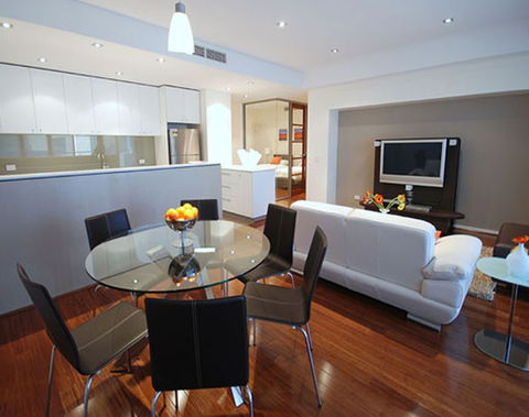 Gallery Suites - Darwin Tourism 1