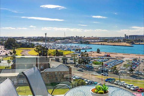 Astra Apartments Newcastle - Darwin Tourism 0