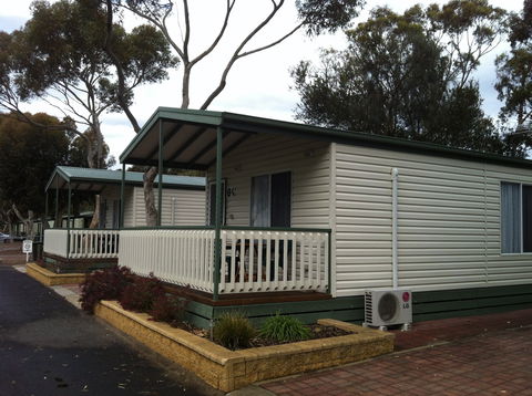 Lake Albert Caravan Park, Meningie SA - Darwin Tourism 0