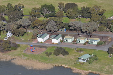 Lake Albert Caravan Park, Meningie SA - Darwin Tourism 1