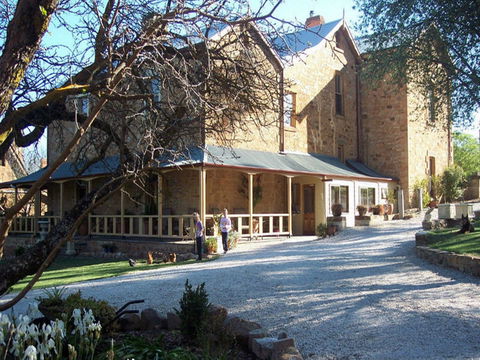 Stanley Grammar Country House - Darwin Tourism 0