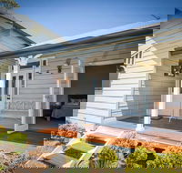 Wine Country Cottage - Darwin Tourism