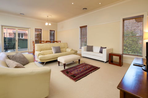 Ampleforth East - Darwin Tourism 2