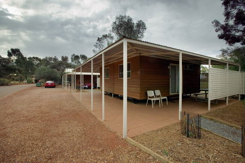 Ayers Rock Campground - Darwin Tourism 1