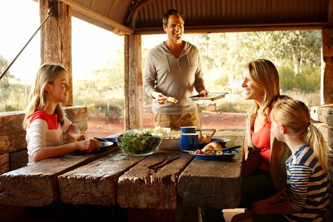 Ayers Rock Campground - Darwin Tourism 2