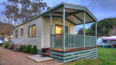 Beechworth Lake Sambell Caravan Park - Darwin Tourism 1
