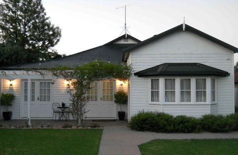 BJs Short Stay Apartments - Darwin Tourism 1