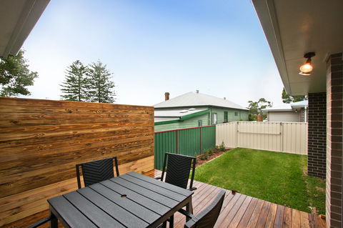 Cardiff Executive Apartments - Darwin Tourism 2