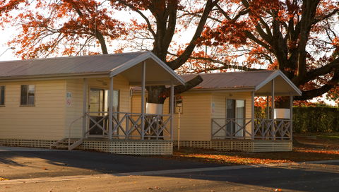 Colour City Caravan Park - Darwin Tourism 0