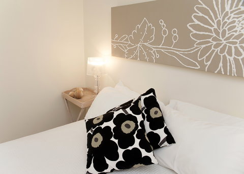 Driftwood House - Robe Retreats - Darwin Tourism 1