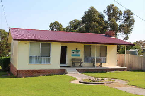 Lady Barron Cottage - Darwin Tourism 0