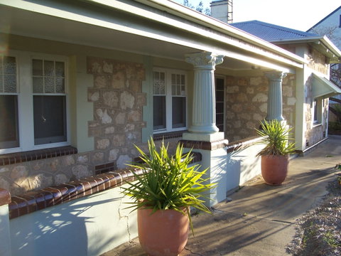 MacDonnell House, Naracoorte - Darwin Tourism 0