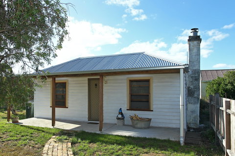 Stable Cottage - Darwin Tourism 0