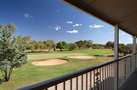Standpipe Golf Motor Inn - Darwin Tourism 2