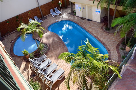 Terralong Terrace Apartments - Darwin Tourism 1