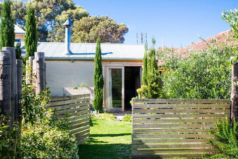 Trader Jack's - Darwin Tourism 1