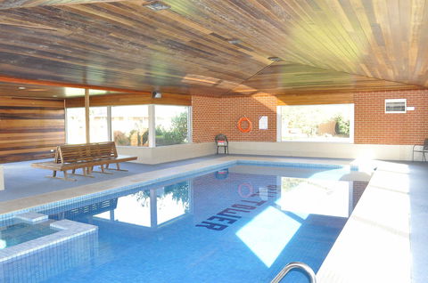 Bell Tower Inn - Darwin Tourism 1