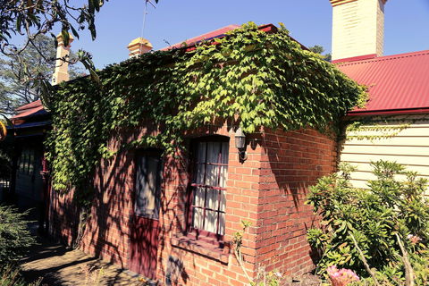 Bests Cottage Great Western - Darwin Tourism 0