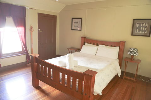 Bests Cottage Great Western - Darwin Tourism 1