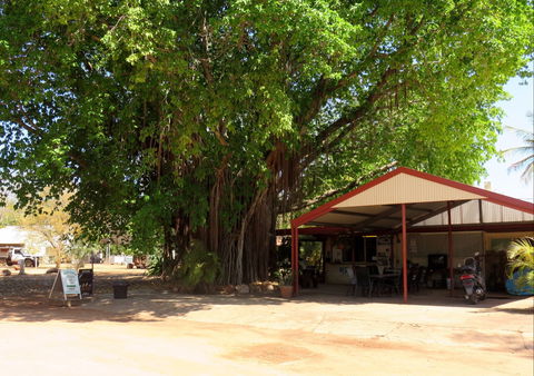 Bitter Springs Cabins And Camping - Darwin Tourism 0