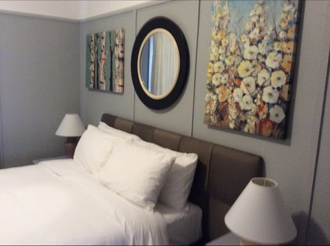 Bourke Apartments - Darwin Tourism 0