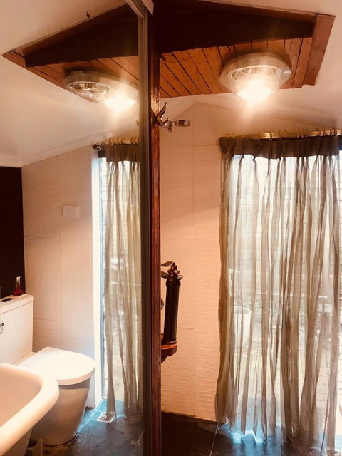 Cootamundra, Australia Rural Accommodation - Darwin Tourism 1