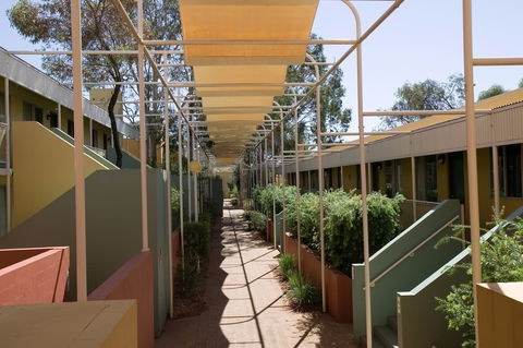 Emu Walk Apartments - Darwin Tourism 2