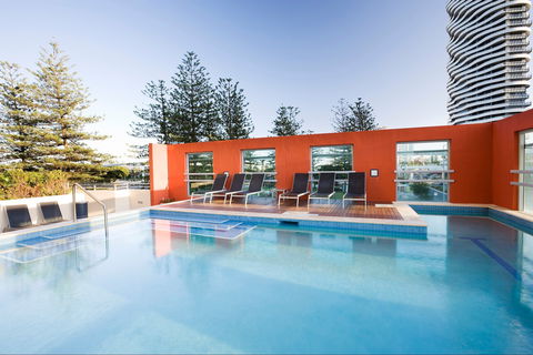 Mantra Broadbeach On The Park - Darwin Tourism 1
