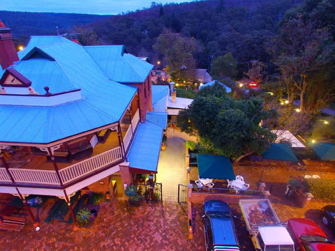 Mundaring Weir Hotel - Darwin Tourism 0