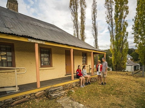 Old Trahlee - Darwin Tourism 0