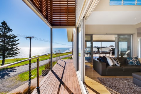 Sea La Vie, Sellicks Beach - Darwin Tourism 0