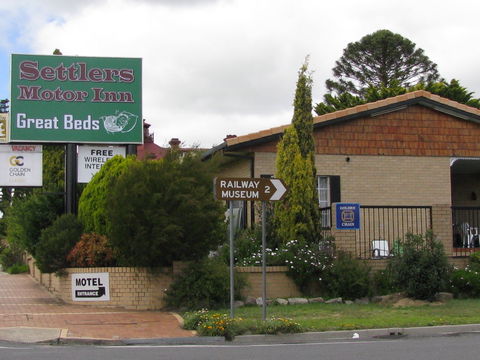 Settlers Motor Inn - Darwin Tourism 2
