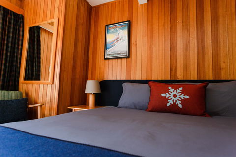 Thredbo Alpine Hotel - Darwin Tourism 1