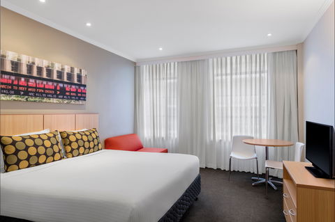 Travelodge Hotel Sydney Martin Place - Darwin Tourism 0