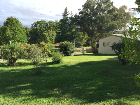 Warrumbungles Mountain Motel - Darwin Tourism 2