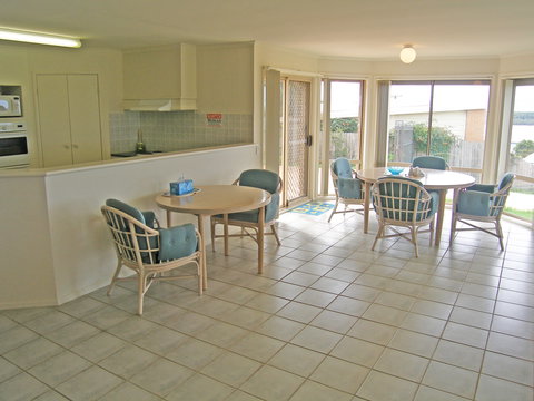 Water View House - Darwin Tourism 1