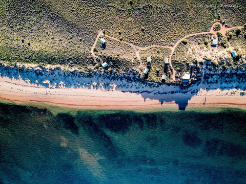 Wilderness Island Safari Holidays - Darwin Tourism 0