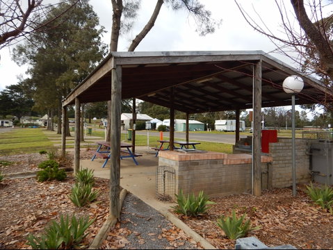 Yass Caravan Park - Darwin Tourism 2
