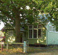 Old School Bed and Breakfast - Darwin Tourism