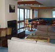 Trackers Mountain Lodge - Darwin Tourism